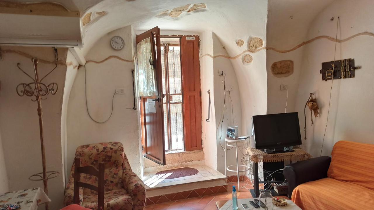 サッサリCasa Ele - Casa Indipendente Con Cucina - Bikes Friendlyアパートメント エクステリア 写真