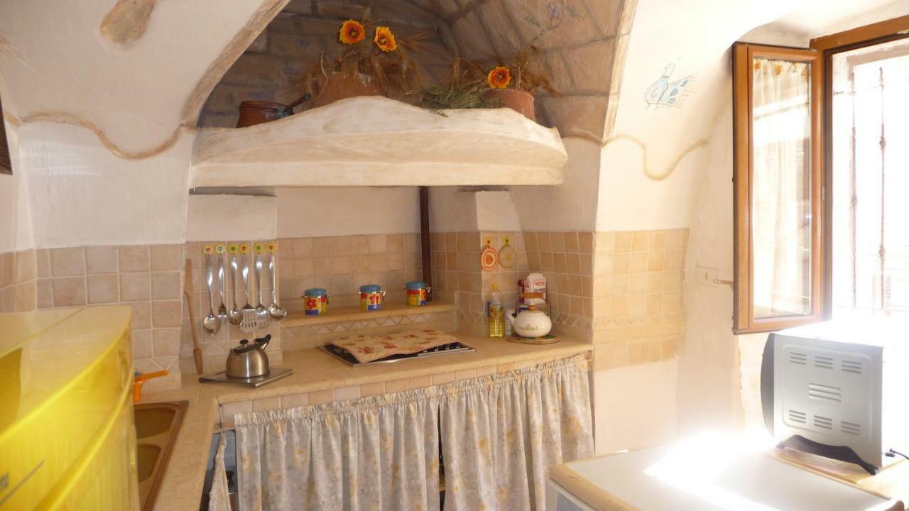 サッサリCasa Ele - Casa Indipendente Con Cucina - Bikes Friendlyアパートメント エクステリア 写真